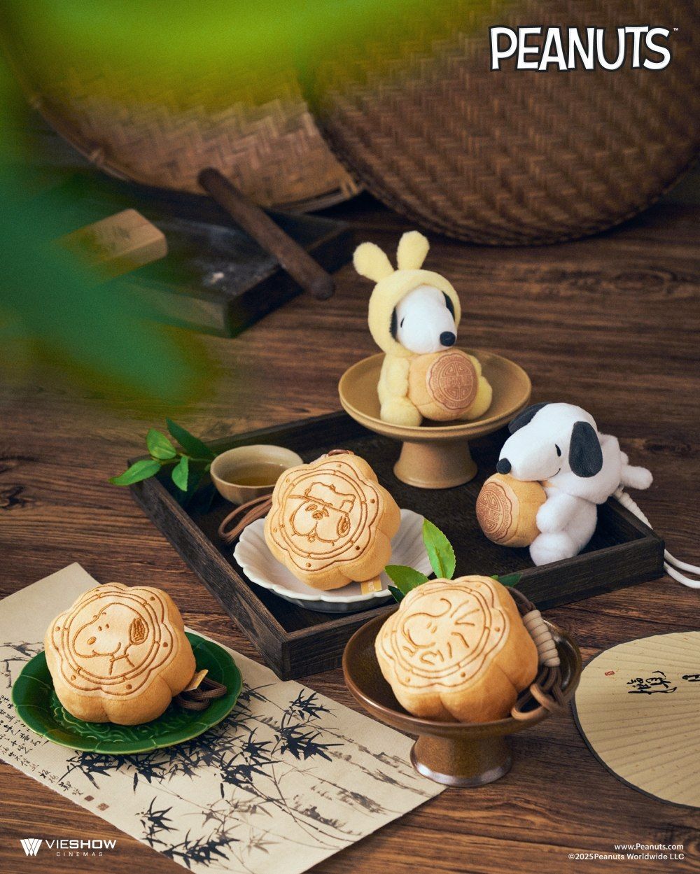 史上最可愛月餅誕生！2025中秋節限定「史努比&歐拉夫月餅抱枕、玉兔史努比吊飾」這天軟萌開賣！-2