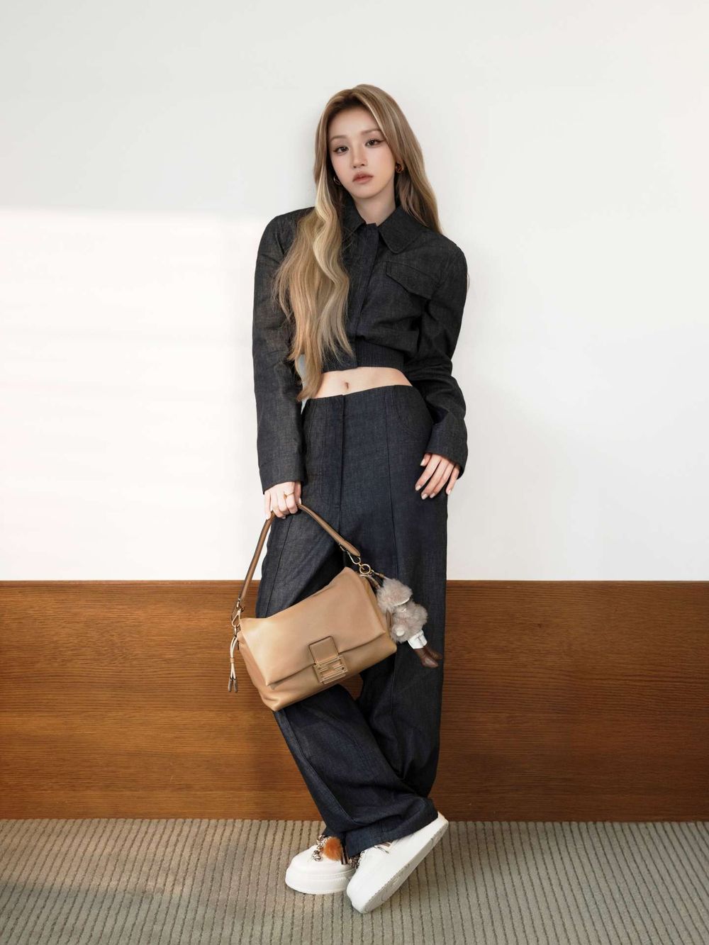 FENDI再發「宋雨琦」來台美照！氣質少女版的雨琦也美炸！全球爆紅BFF吊飾是這款！-2