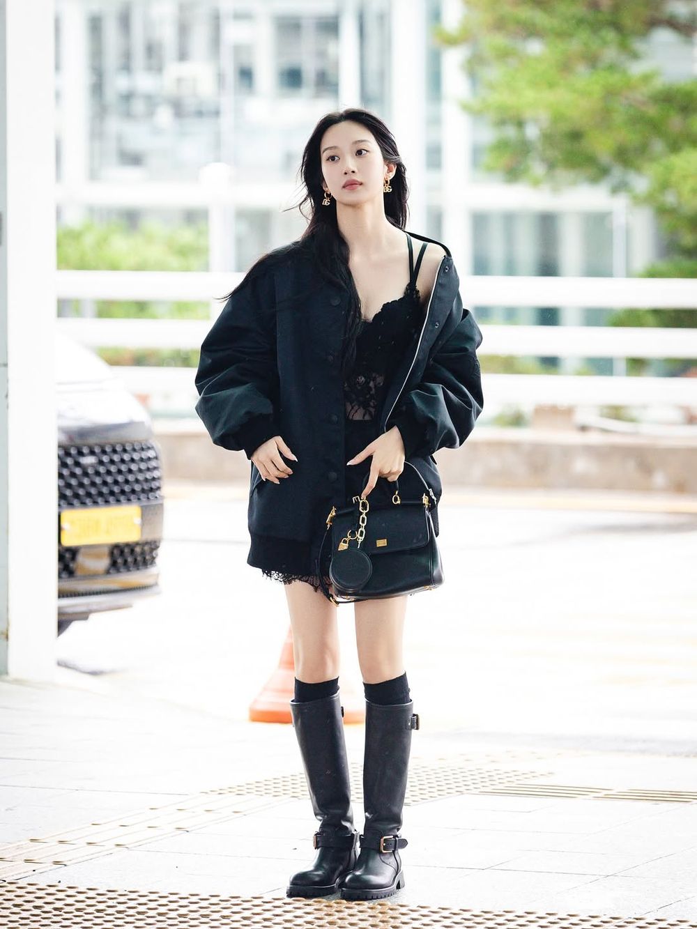 Dolce&Gabbana夢幻廣告聯動！文佳煐＋丁海寅組合真養眼！「透視蕾絲禮服」女神身材辣逆天！-7