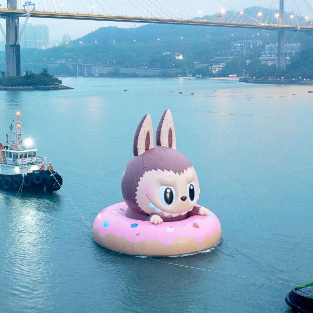 超巨大LABUBU太欠拍！「維港海上大巡遊」集哆啦A夢等4大人氣角色化身充氣雕塑、必拍亮點一次看！-4
