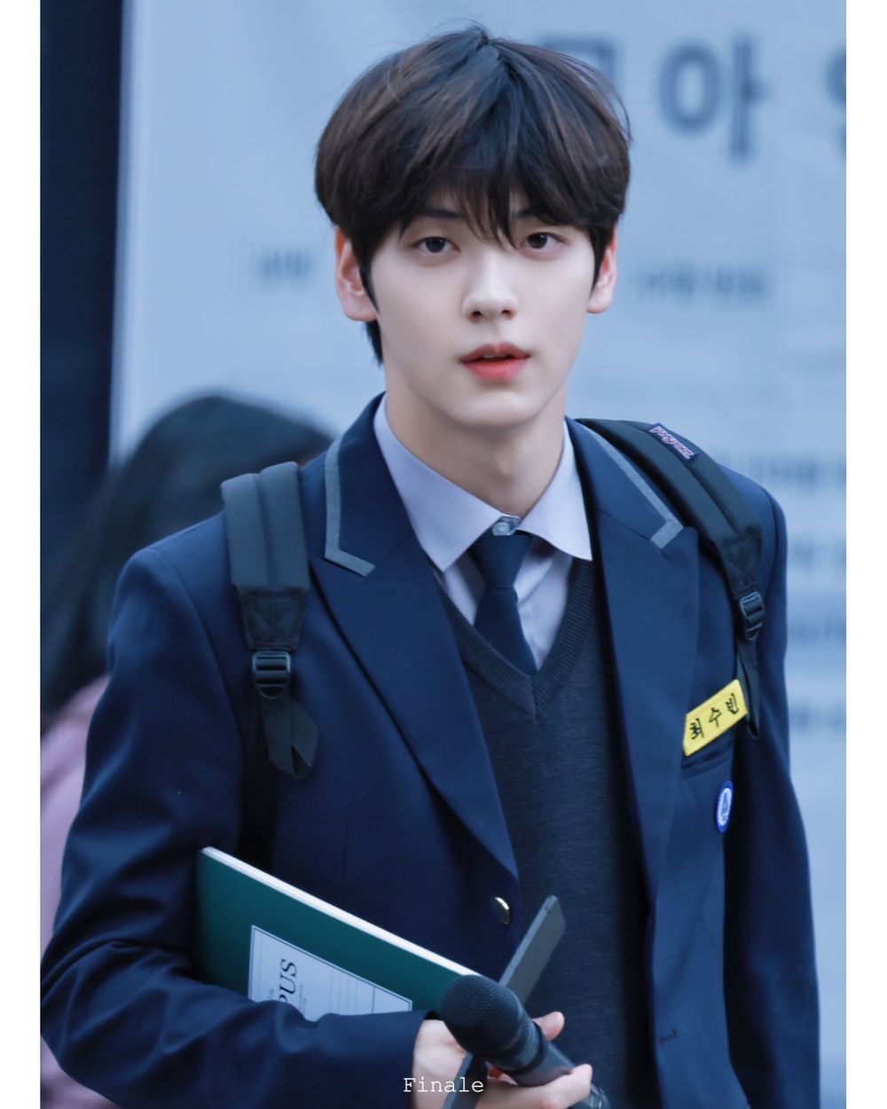 韓網公認6位「校園劇男主角臉」KPOP偶像！Lee Know、秀彬初戀感爆棚，車銀優根本完美學霸學長！-2