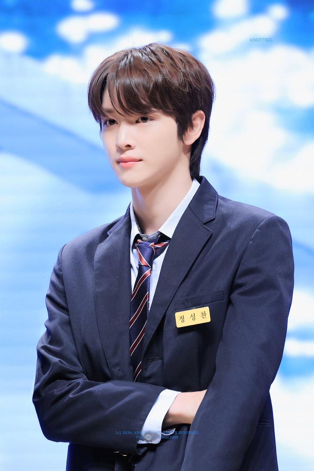 韓網公認6位「校園劇男主角臉」KPOP偶像！Lee Know、秀彬初戀感爆棚，車銀優根本完美學霸學長！-11