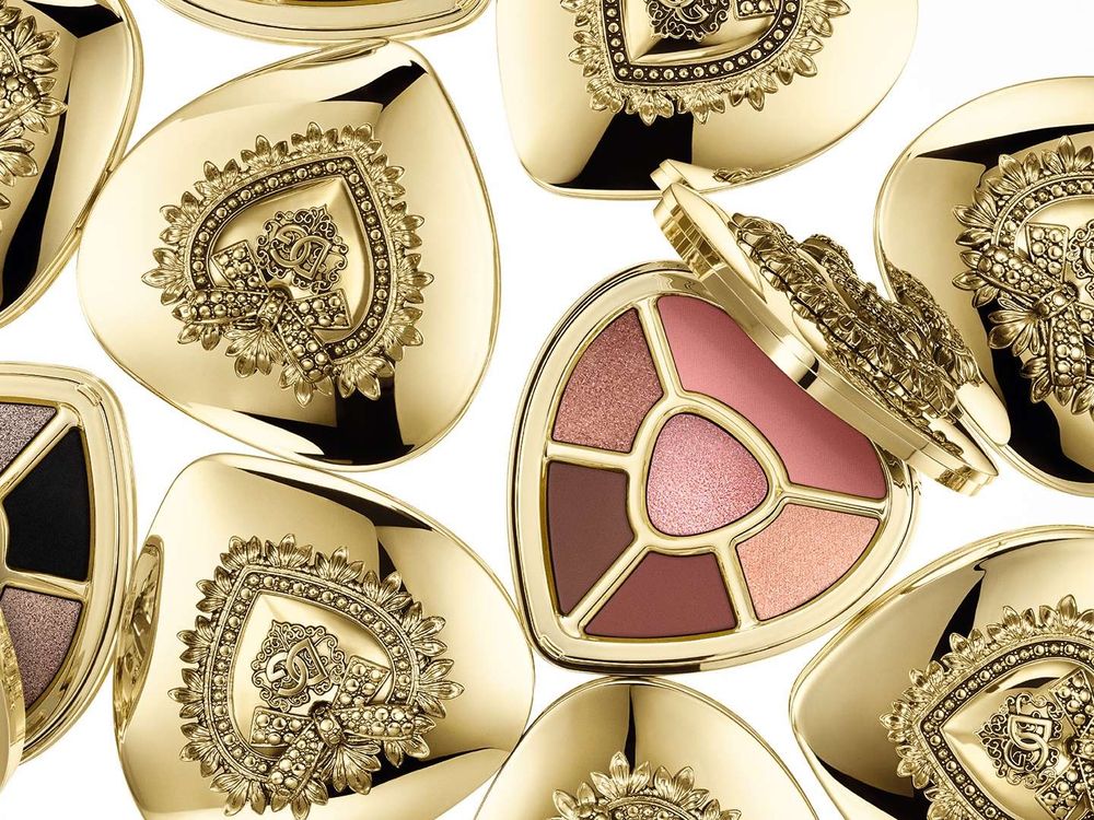 秋冬最夢幻秋冬彩妝降臨！DG美妝「摯愛系列」新品上架，文佳煐最愛梨花香草調新香、提亮遮瑕膏、愛心眼影盤，捧在上就是藝術！-7