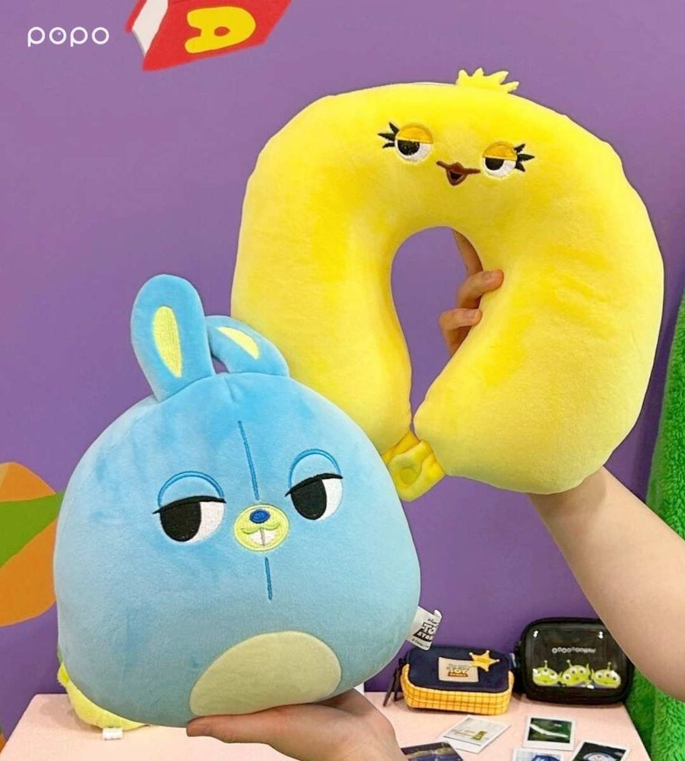 康是美最新加購小物是玩具總動員！Q翻「三眼怪絨毛飲料提袋、火腿豬面紙套」全都想帶回家！-11