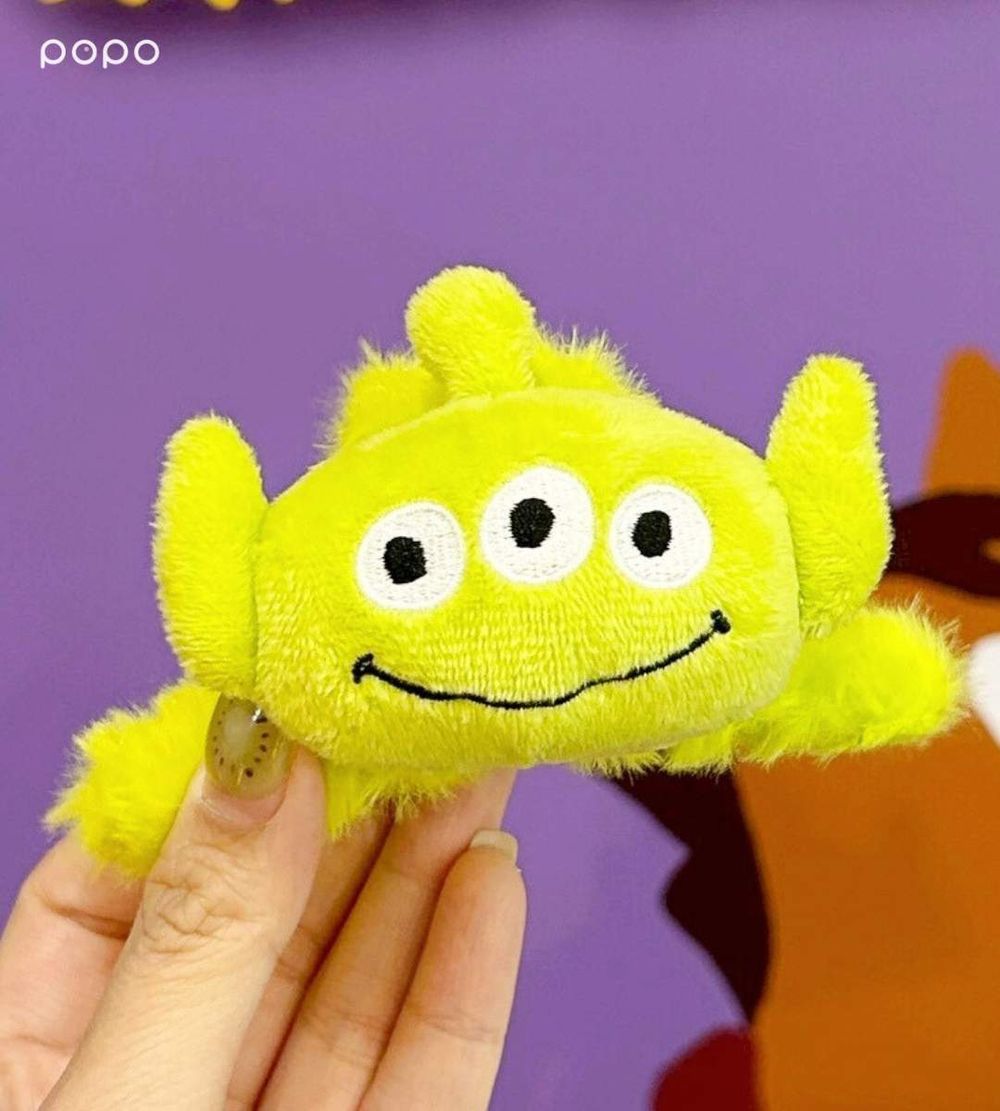 康是美最新加購小物是玩具總動員！Q翻「三眼怪絨毛飲料提袋、火腿豬面紙套」全都想帶回家！-10