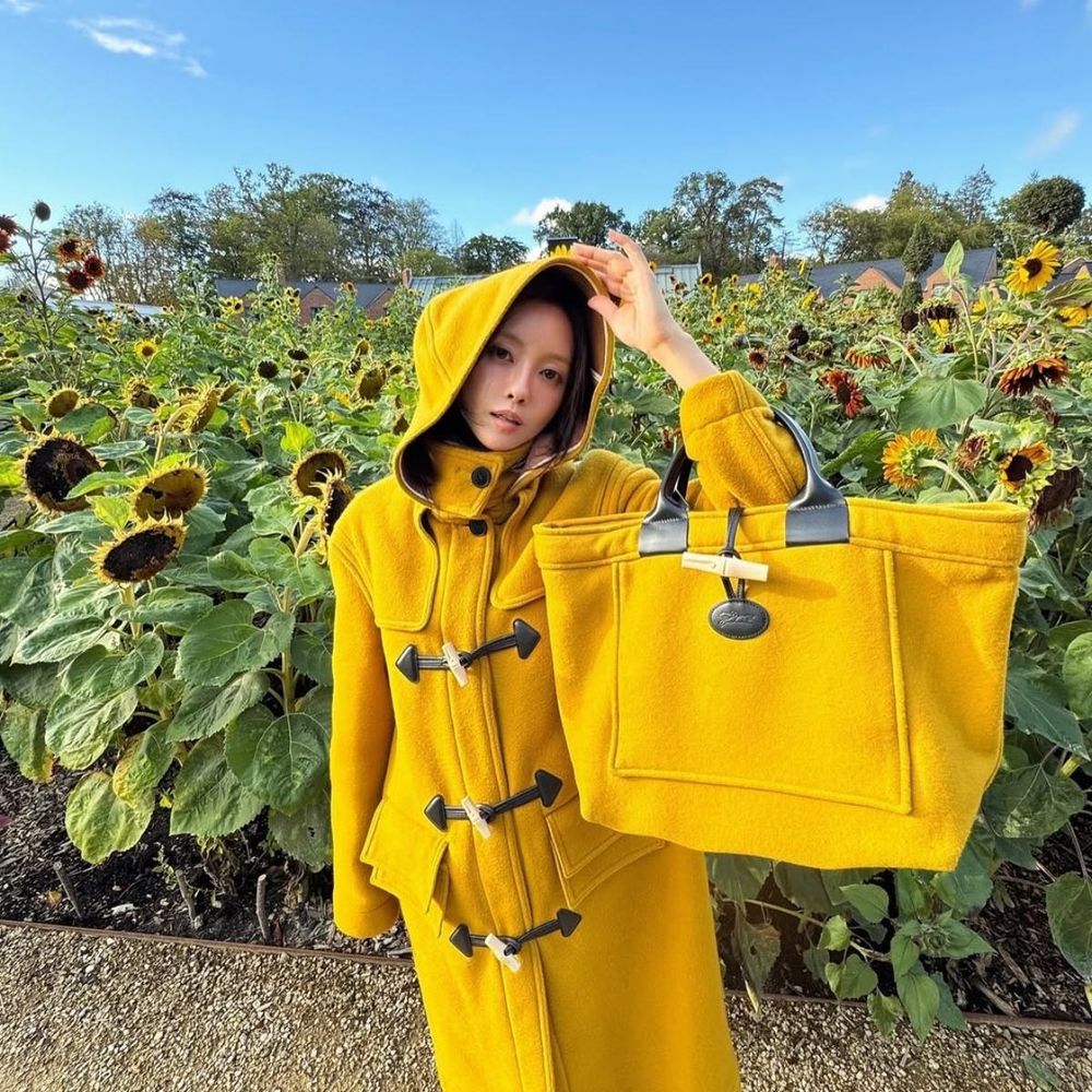 Longchamp下半最強Gloverall聯名開賣！T-ara孝敏托特包要用搶的、仙女鉛筆腿想整套全包！-4