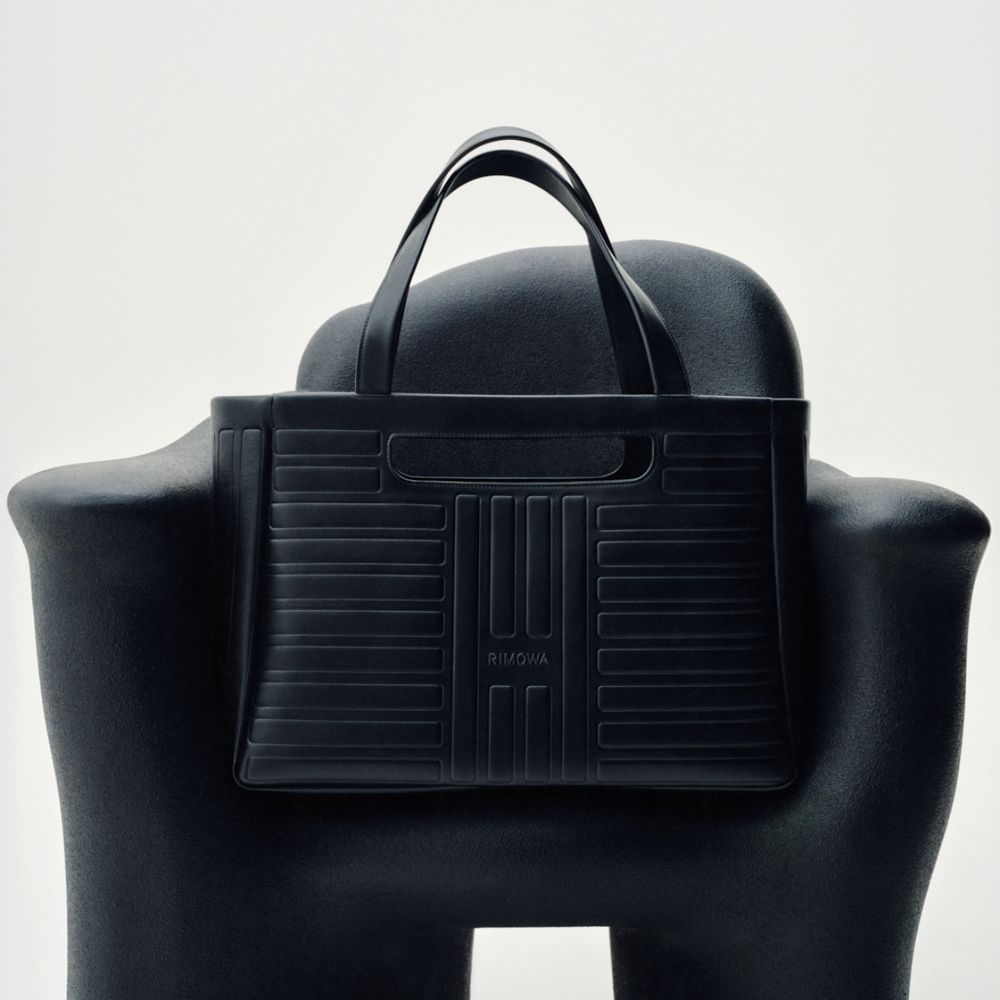 RIMOWA真的很會出包包！GROOVE系列「水桶包、托特包」精品極簡外觀質感超好！-3