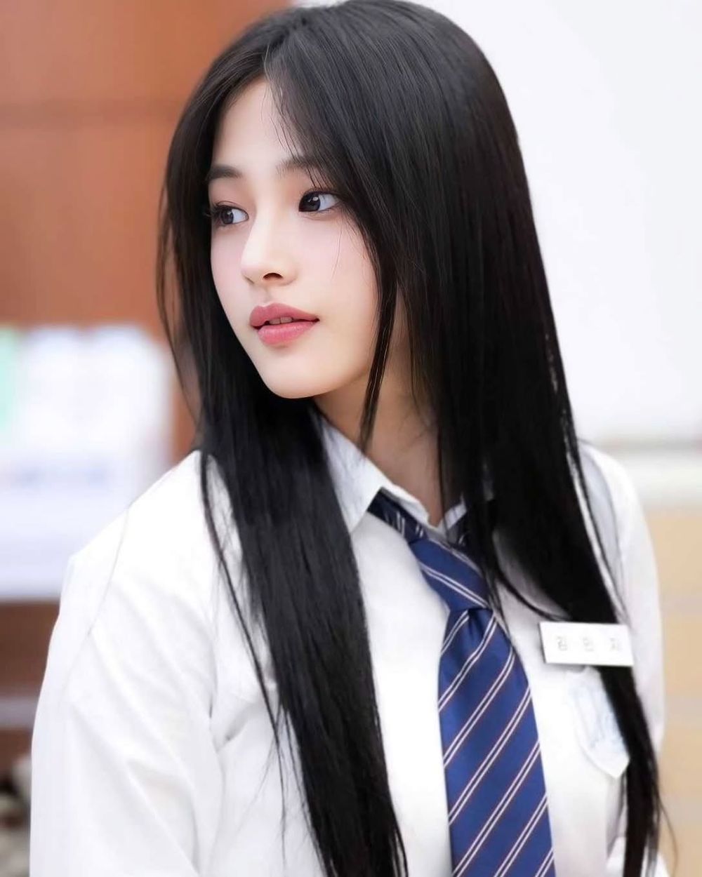 韓網熱議6位「校園劇女主角臉」KPOP偶像！舒華初戀清純美圈粉，安俞真、玟池顏值氣質全到位！-4