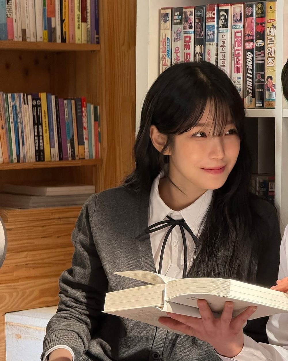 韓網熱議6位「校園劇女主角臉」KPOP偶像！舒華初戀清純美圈粉，安俞真、玟池顏值氣質全到位！-9