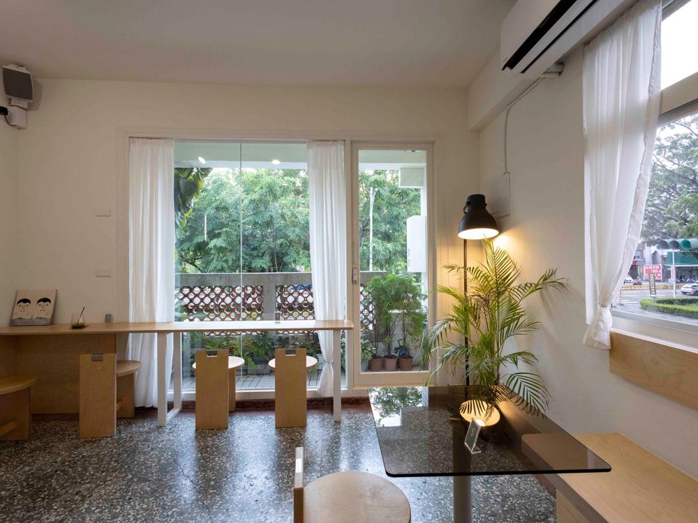 2025嘉義必去3大咖啡廳推薦！老診所改建「霜空珈琲」美翻、蘇比黛西「花生糖馬卡龍」必吃！-8