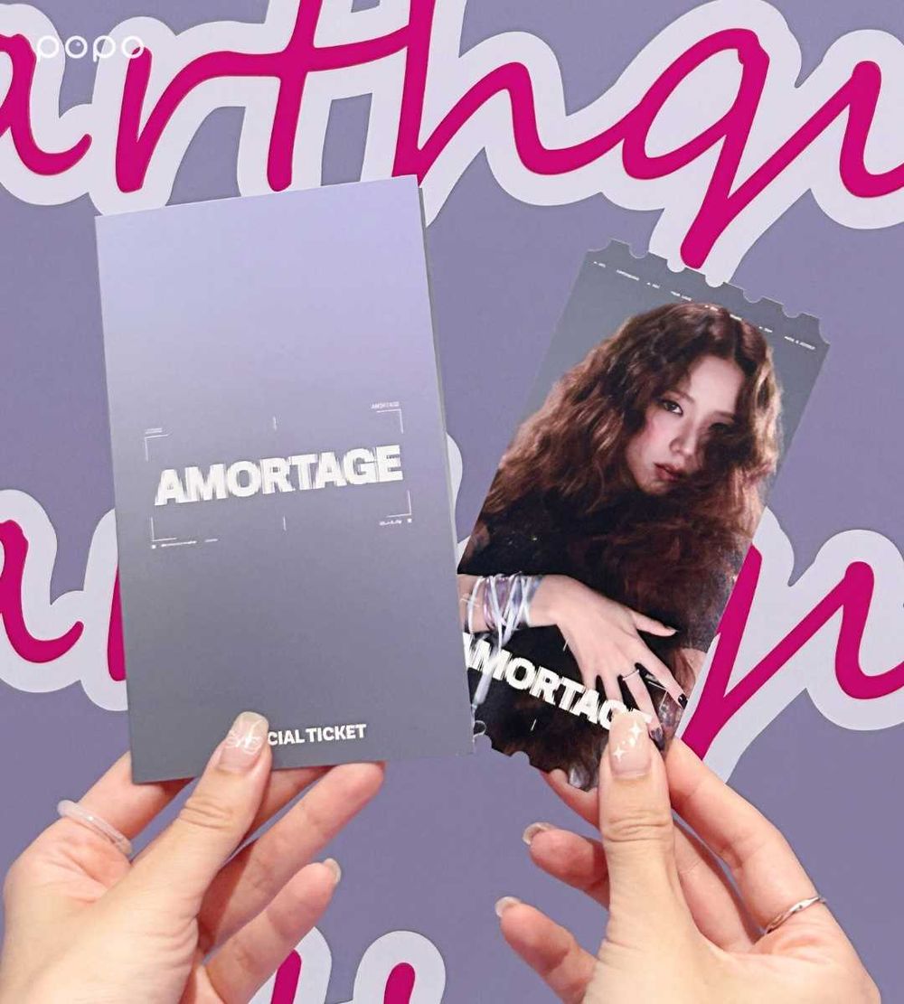 Jisoo AMORTAGE快閃店來台灣了！「限定特典專輯、爆美明信片組」必買周邊價格一次看！-11