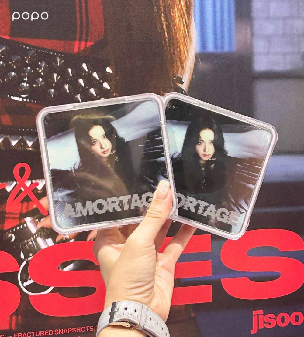 Jisoo AMORTAGE快閃店來台灣了！「限定特典專輯、爆美明信片組」必買周邊價格一次看！-9