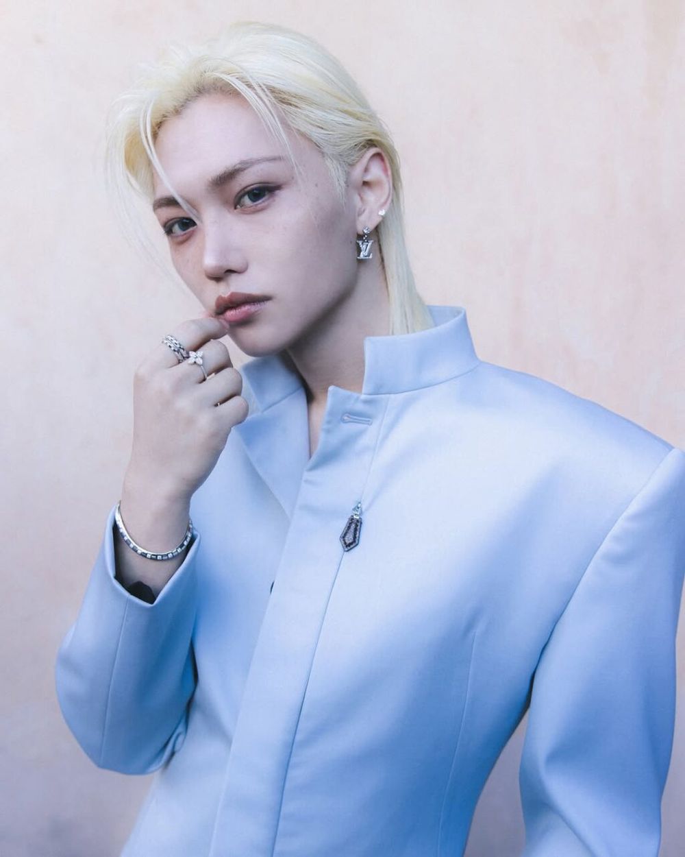 韓網票選「精靈系」KPOP男偶像TOP6！淨漢、杋圭仙氣爆棚，Felix「精靈王子」帥到不真實！-2