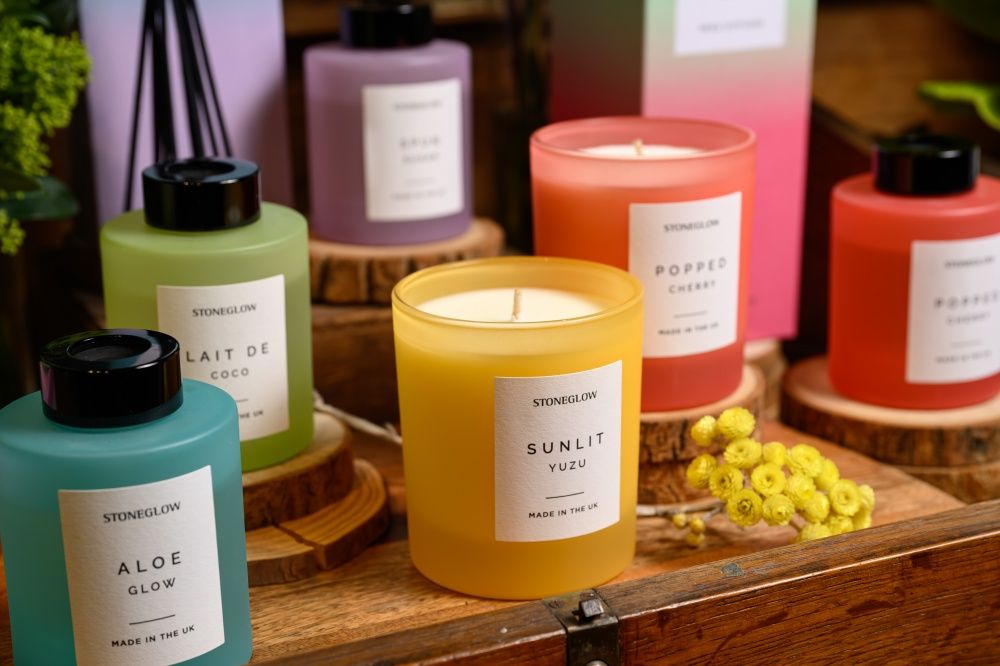 2025秋冬療癒香氛登場！英國AA、STONEGLOW全新香氛蠟燭、香氛蠟、擴香，讓空間釋放花香木質調、甜蜜果香！-13