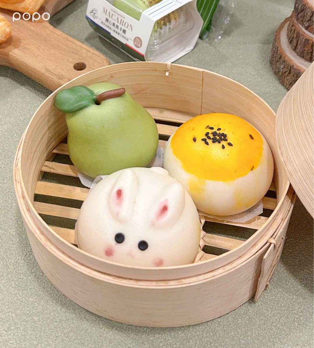 7-11推中秋節限定「法朋蛋黃酥霜淇淋」！鹹甜口味爆炸療癒、還有Q翻柚子造型紅豆包要吃！-9