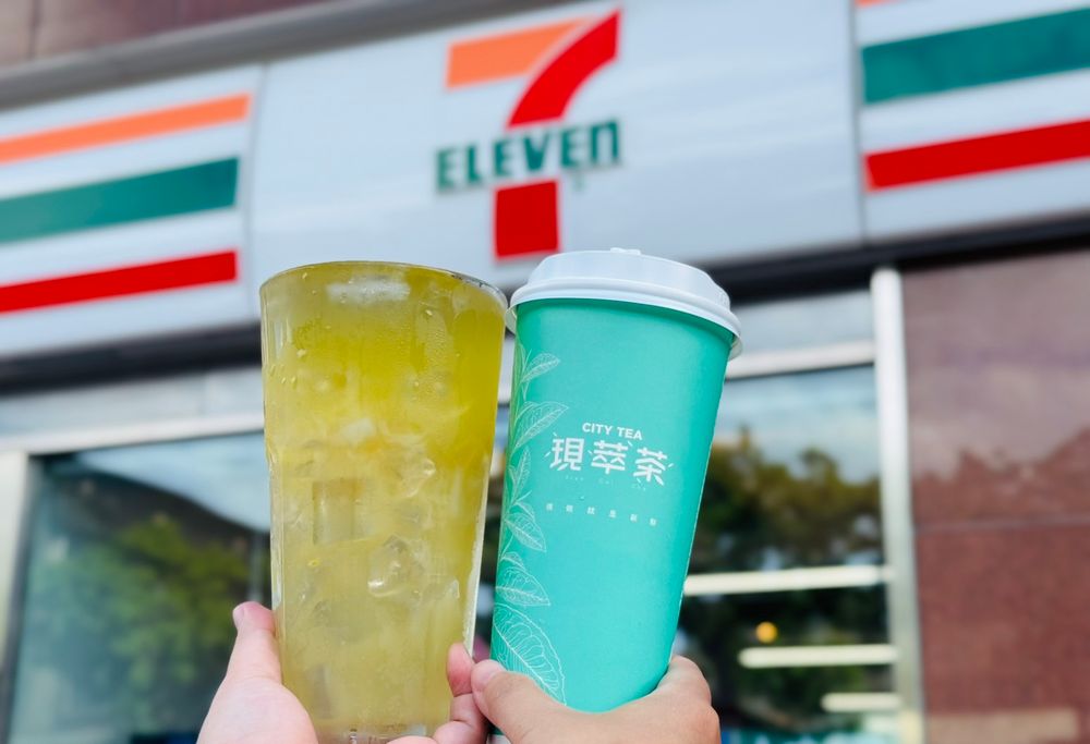 7-11推中秋節限定「法朋蛋黃酥霜淇淋」！鹹甜口味爆炸療癒、還有Q翻柚子造型紅豆包要吃！-10