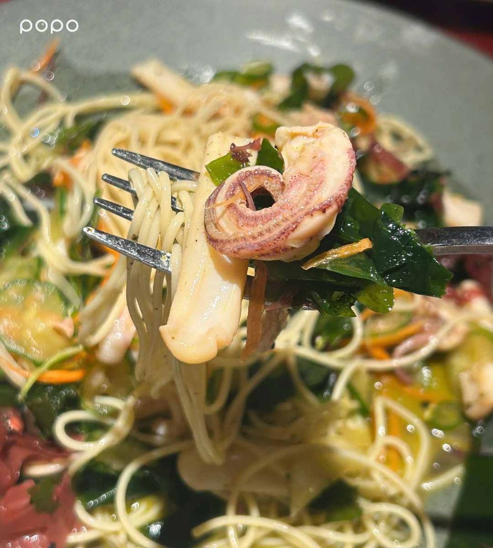 TWICE子瑜最愛「素食生魚片」台灣也吃得到！嵩×黑白大廚林熙元「翅包泡菜炒飯」6道必吃餐點一次看！-7