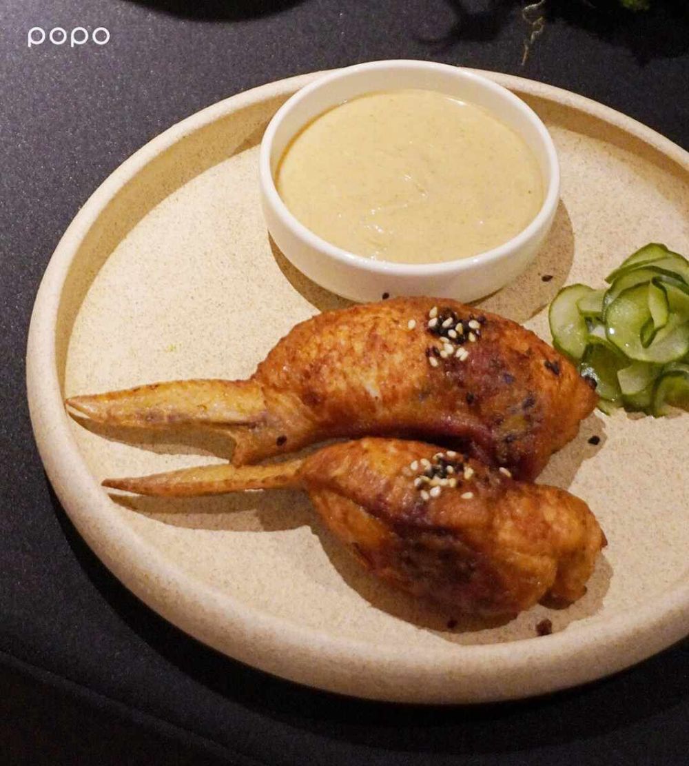 TWICE子瑜最愛「素食生魚片」台灣也吃得到！嵩×黑白大廚林熙元「翅包泡菜炒飯」6道必吃餐點一次看！-3