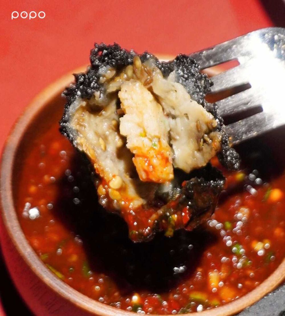 TWICE子瑜最愛「素食生魚片」台灣也吃得到！嵩×黑白大廚林熙元「翅包泡菜炒飯」6道必吃餐點一次看！-13