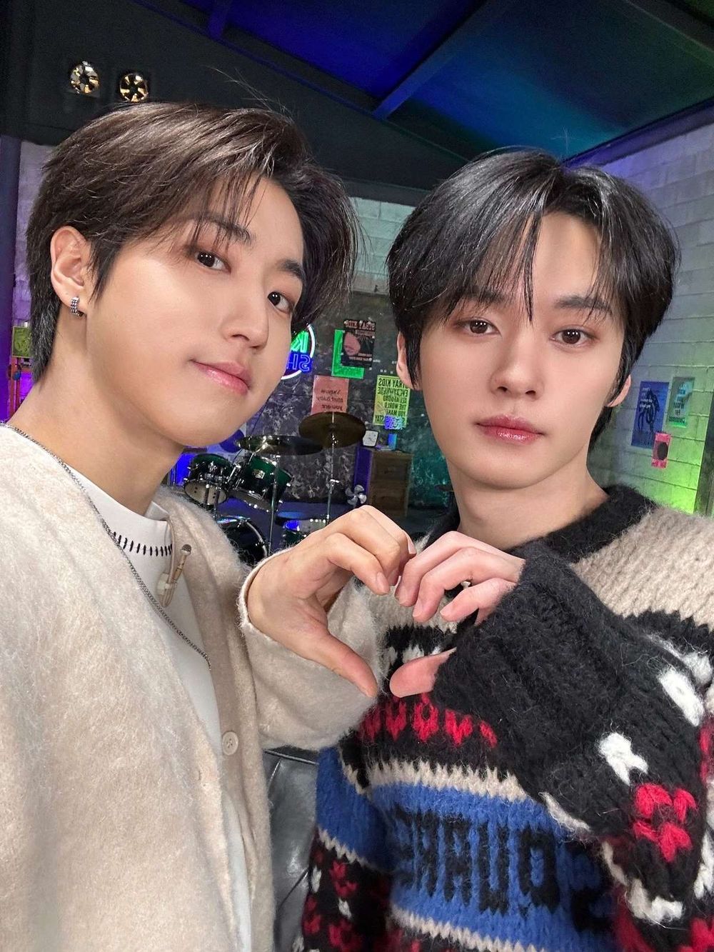 外網票選最受歡迎韓團CP組合TOP6！防彈V&柾國互動笑翻粉絲，鉉辰&Felix顏值天花板！-12