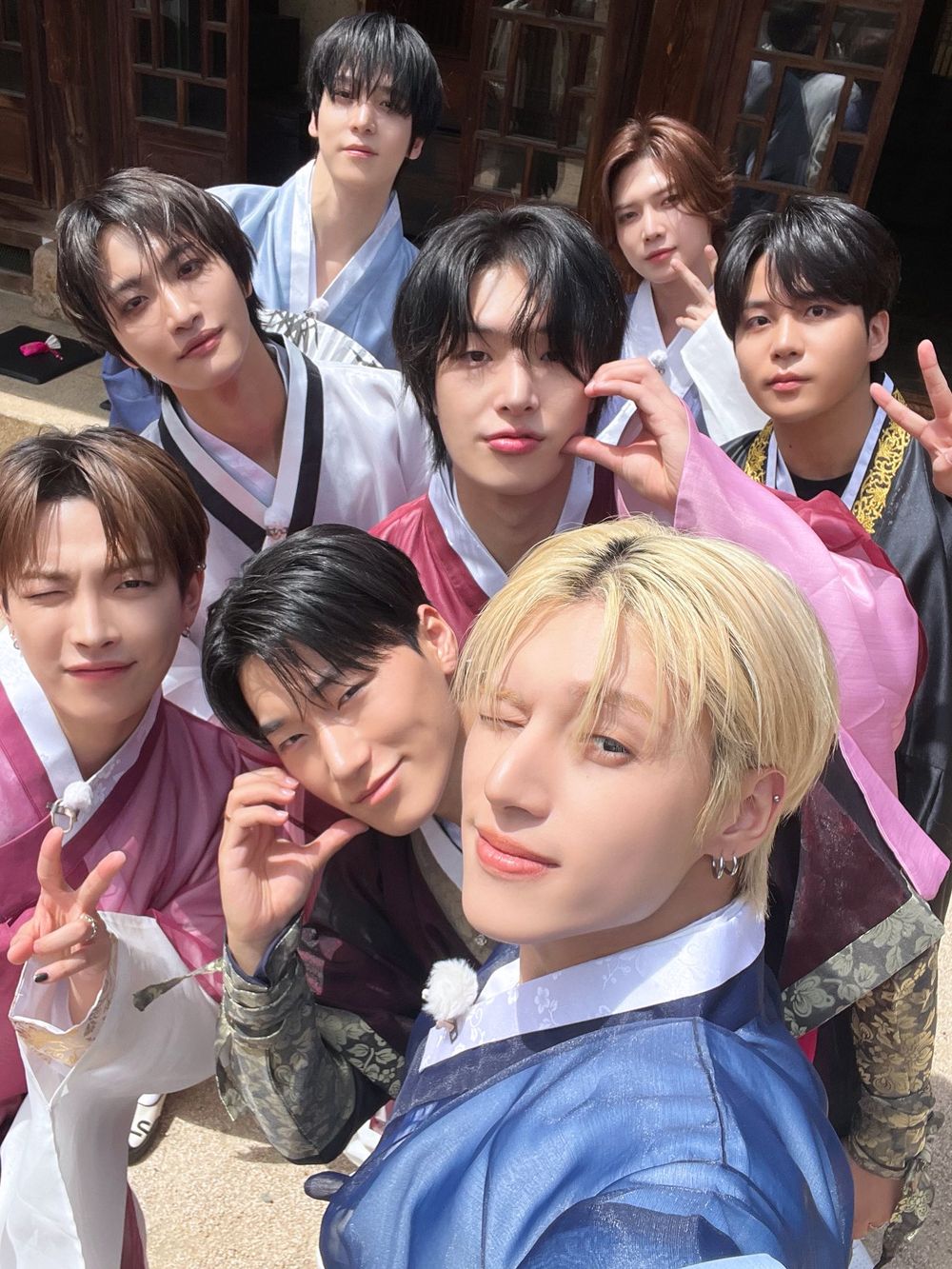 2025四代韓團最新續約動態！TXT全員續約團魂不滅，ITZY成功打破七年魔咒！-4