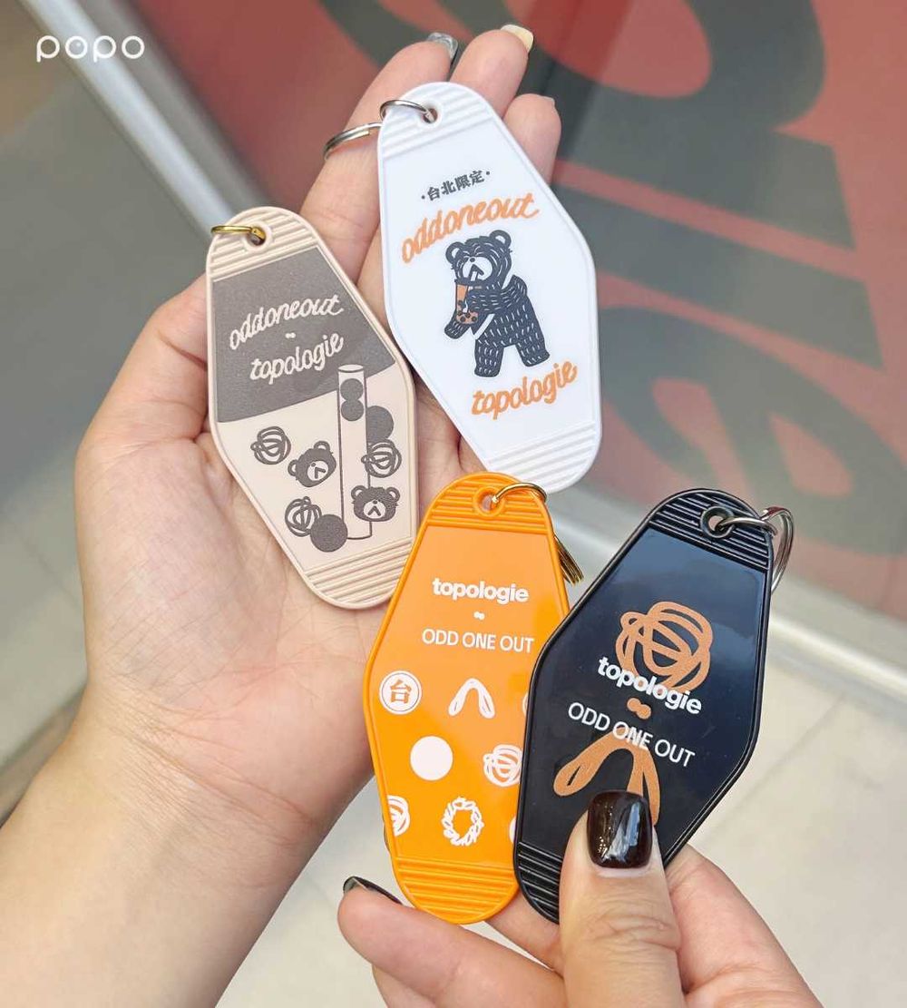 東區人氣手搖飲ODD ONE OUT跟Topologie聯名了！超美「龍洞氣泡飲」三款聯名飲品&周邊一次看！-8