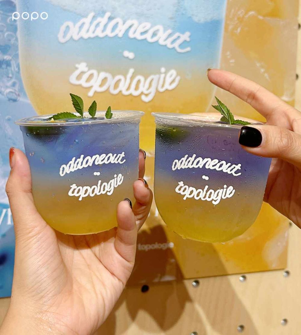 東區人氣手搖飲ODD ONE OUT跟Topologie聯名了！超美「龍洞氣泡飲」三款聯名飲品&周邊一次看！-10
