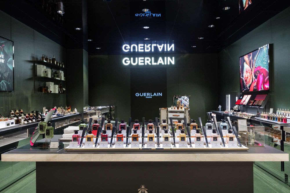 嬌蘭全球首間「藝術沙龍香氛色彩概念店」落座台灣！亞洲首個訂製服務精品箱、VIP限定香氛探索盒，史上最奢華香氛體驗就在這！-12