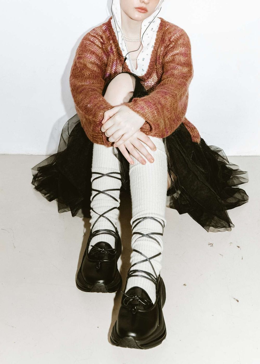 HOKA真的很會！推出超夢幻「芭蕾瑪莉珍鞋」穿上腳一秒被可愛到！這天開賣準備搶！-12