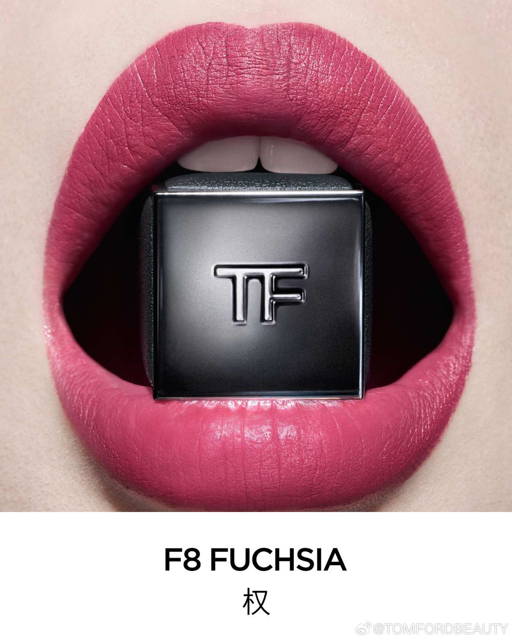 全網誇爆舒淇同款唇膏找到了！TOM FORD首款「皮革液態唇膏」登場，絲滑水轉霧質地，根本年末最強唇彩黑馬！-8