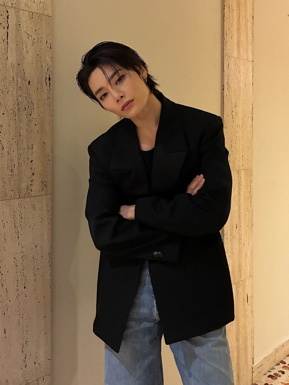 BV新時代來臨！米蘭大秀找來「防彈RM、I.N、Sooin」各代愛豆集結、前排名單全球瘋狂！-6