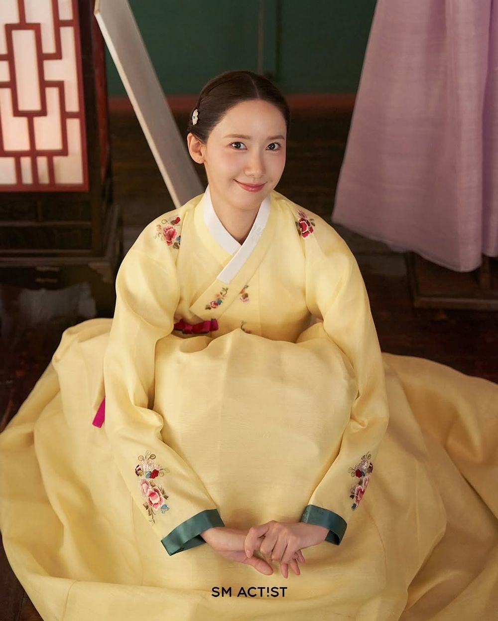 韓網瘋傳6位最美「韓服」KPOP女偶像！薇娟、Sullyoon古典氣質滿分，張員瑛美到像古代公主！-8