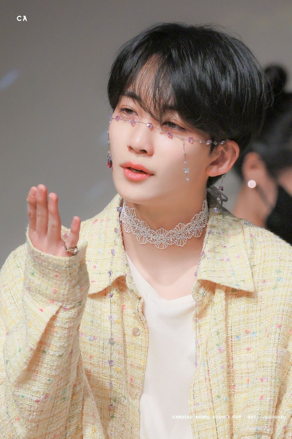 韓網公認6位最會「撩粉」的男偶像！淨漢、明宰鉉親和力爆棚，Jin超暖寵粉舉動惹哭粉絲！-6