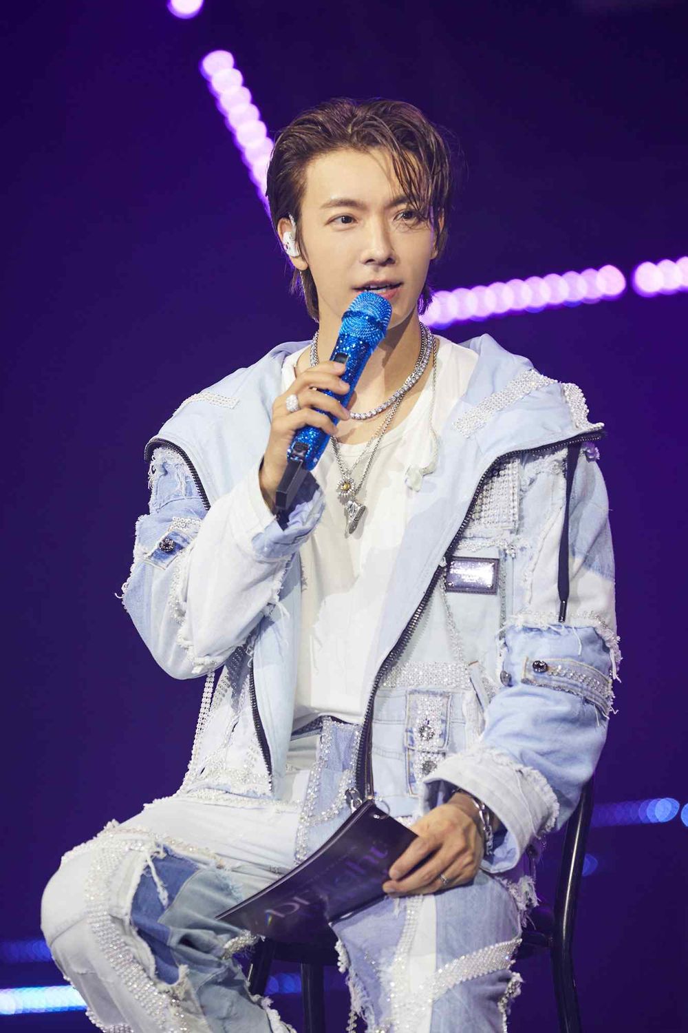 韓網公認6位最會「撩粉」的男偶像！淨漢、明宰鉉親和力爆棚，Jin超暖寵粉舉動惹哭粉絲！-10