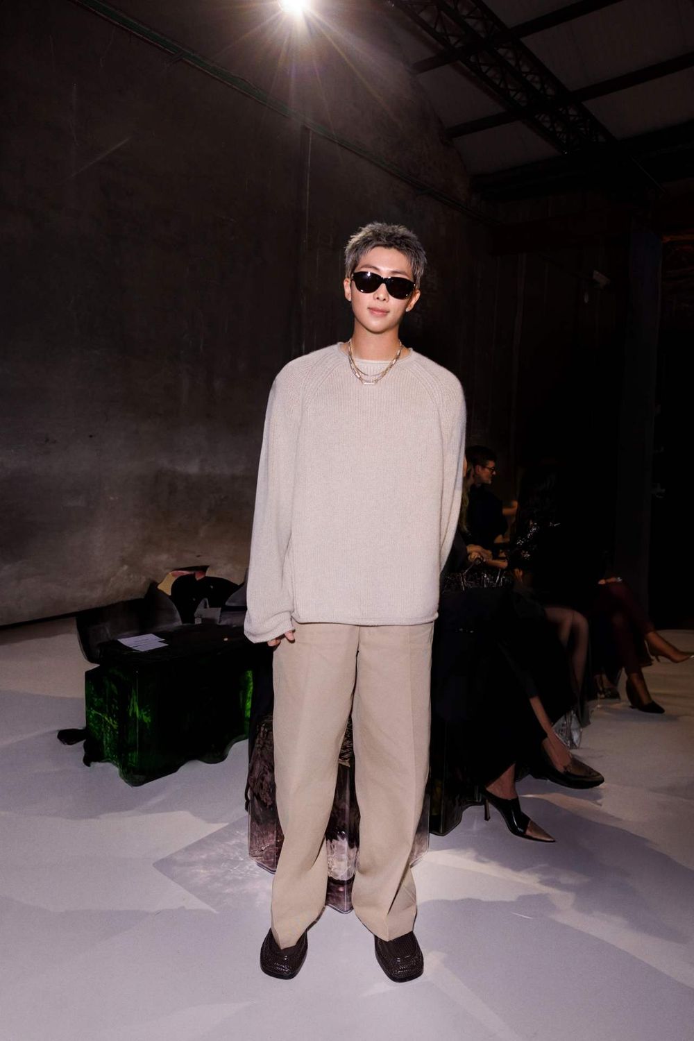 帥哥集體出沒！2026米蘭時裝週17位男神回顧！SKZ攻佔各大奢牌，S.COUPS直接上台走秀！-22