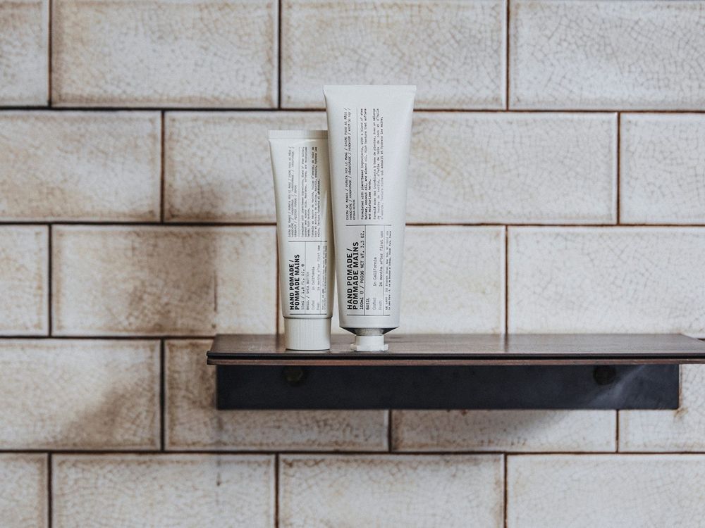 萬眾矚目！Le Labo經典淡香精終於化為「香氛護手霜」抵台，人氣ANOTHER13、檀香33、黑茶29組合、必收藏！-9