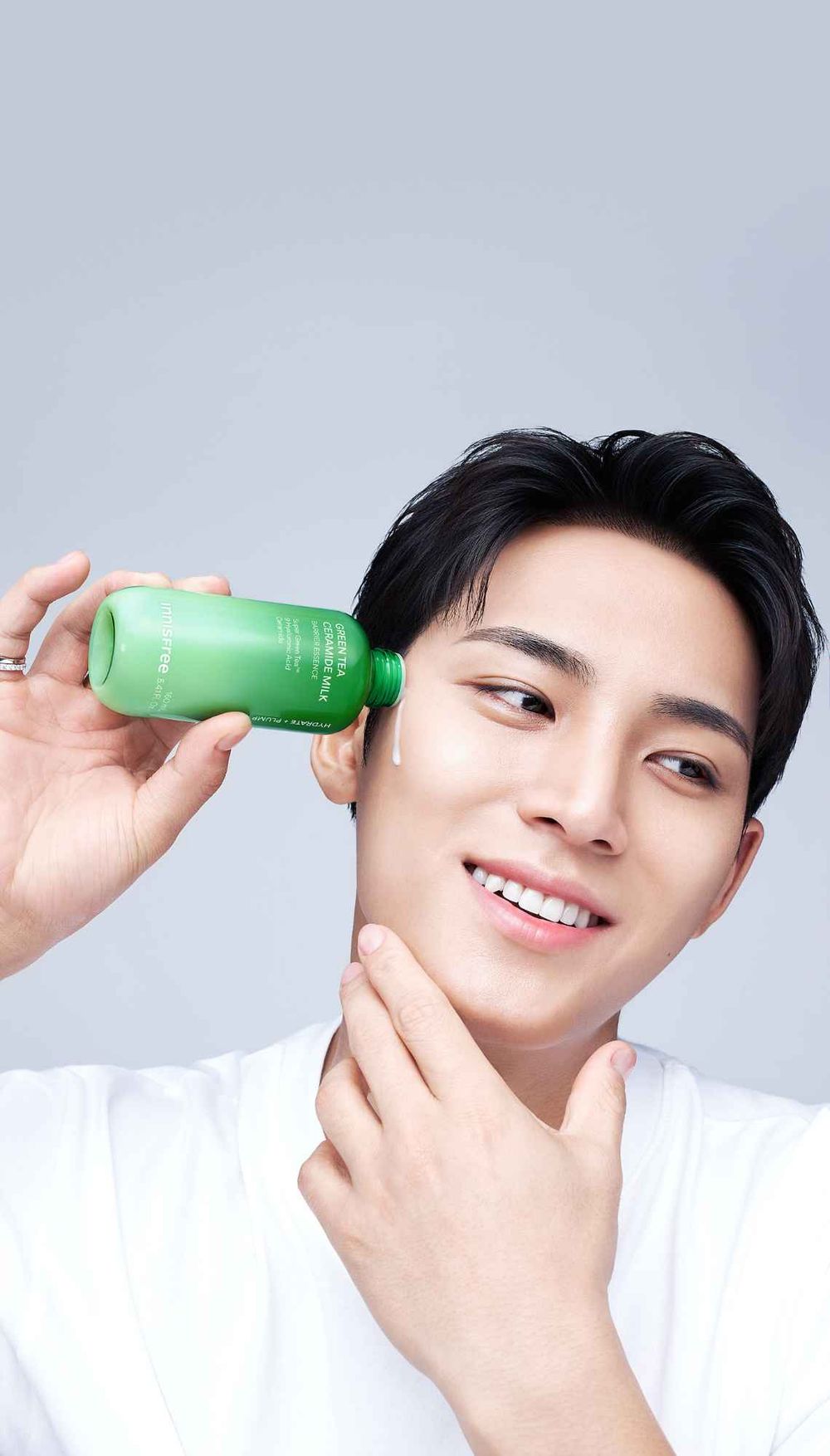 珉奎愛用綠茶牛奶水開賣！INNISFREE「保濕快充超商」快閃新光A11，完成任務免費拍貼、早午餐兄弟聯名小禮太可愛！-10