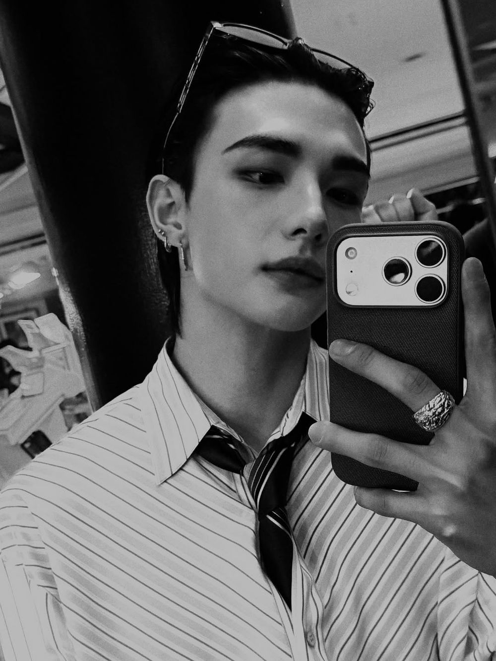 根本Stray Kids的時裝週？！方燦、Felix都「微露腹肌」殺瘋全場！STAY：謝謝品牌寵愛！-5