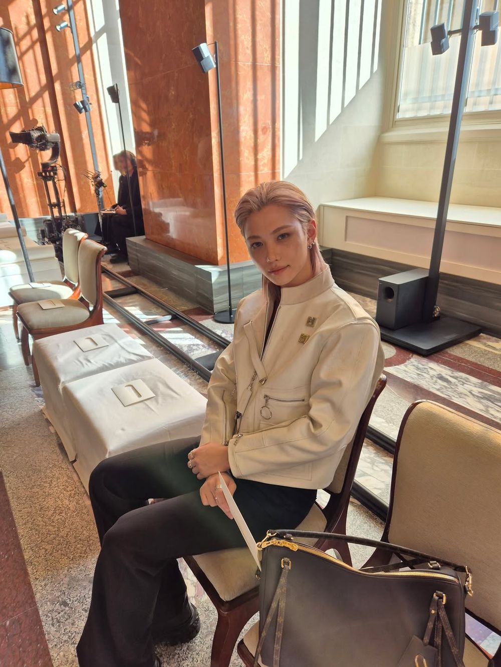 根本Stray Kids的時裝週？！方燦、Felix都「微露腹肌」殺瘋全場！STAY：謝謝品牌寵愛！-10