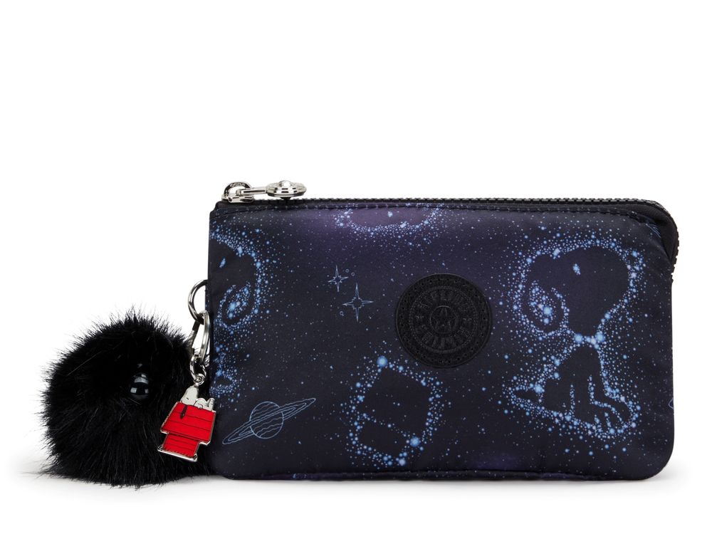 史努比控發瘋！Kipling X PEANUTS聯名回歸了！紅房子卡夾、吊飾可愛度超標！-5