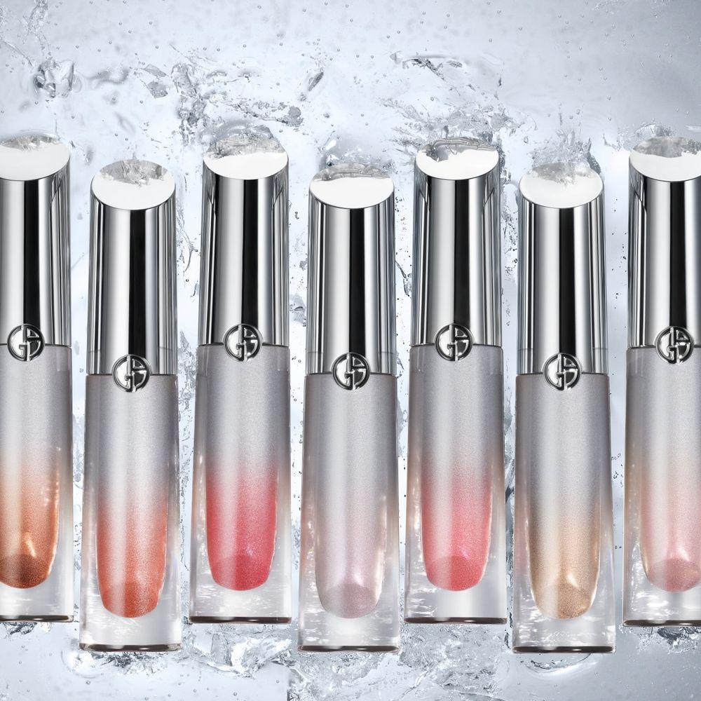 亞曼尼2025週年慶開跑！絕美新品重磅登場「冰感豐盈唇精華」開心果＋冰霜薄荷清甜香氣，一抹冰涼豐唇！限時加贈精巧版唇蜜！-2