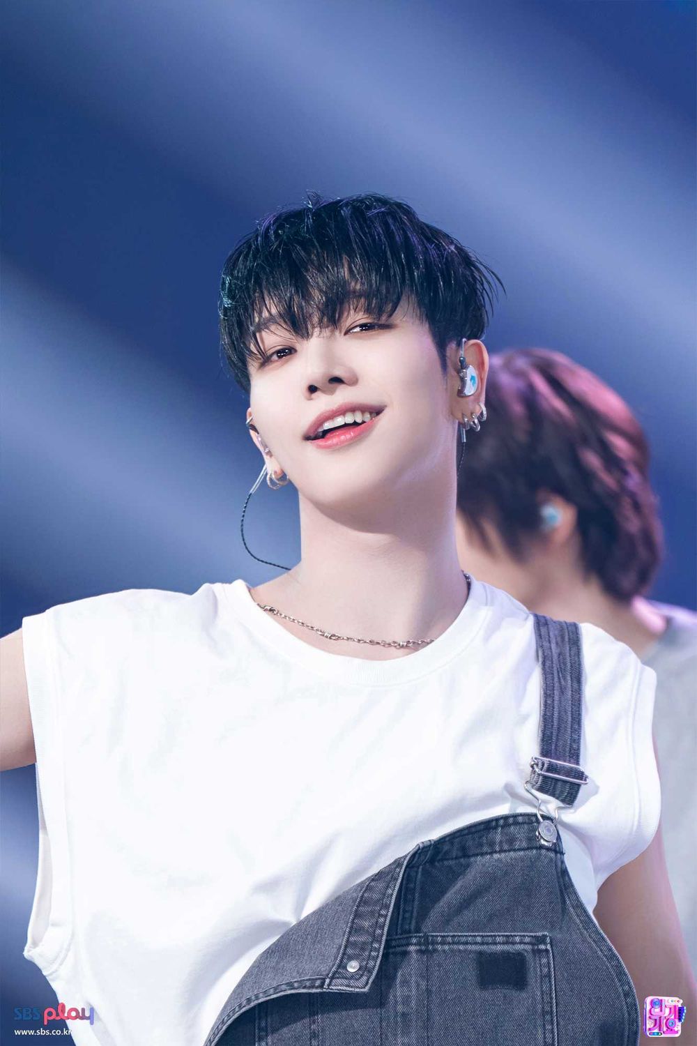 韓網公認新生代「創作全能」KPOP男團成員TOP6！方燦、明宰鉉詞曲實力滿分，MARTIN出道前就已寫出爆紅神曲！-7