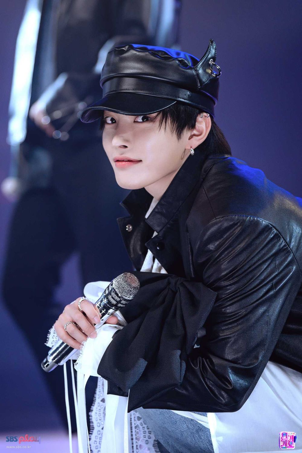 韓網公認新生代「創作全能」KPOP男團成員TOP6！方燦、明宰鉉詞曲實力滿分，MARTIN出道前就已寫出爆紅神曲！-8