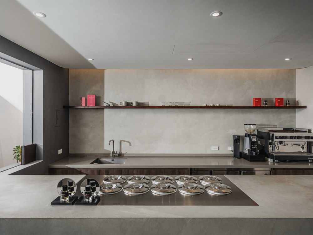  GD香水愛牌跨界聯名米其林星級冰品！馥馬爾香氛出版社《貴婦肖像＋濃縮苦橙》化為精緻甜點，買香水免費享用、打卡再送小香！-9