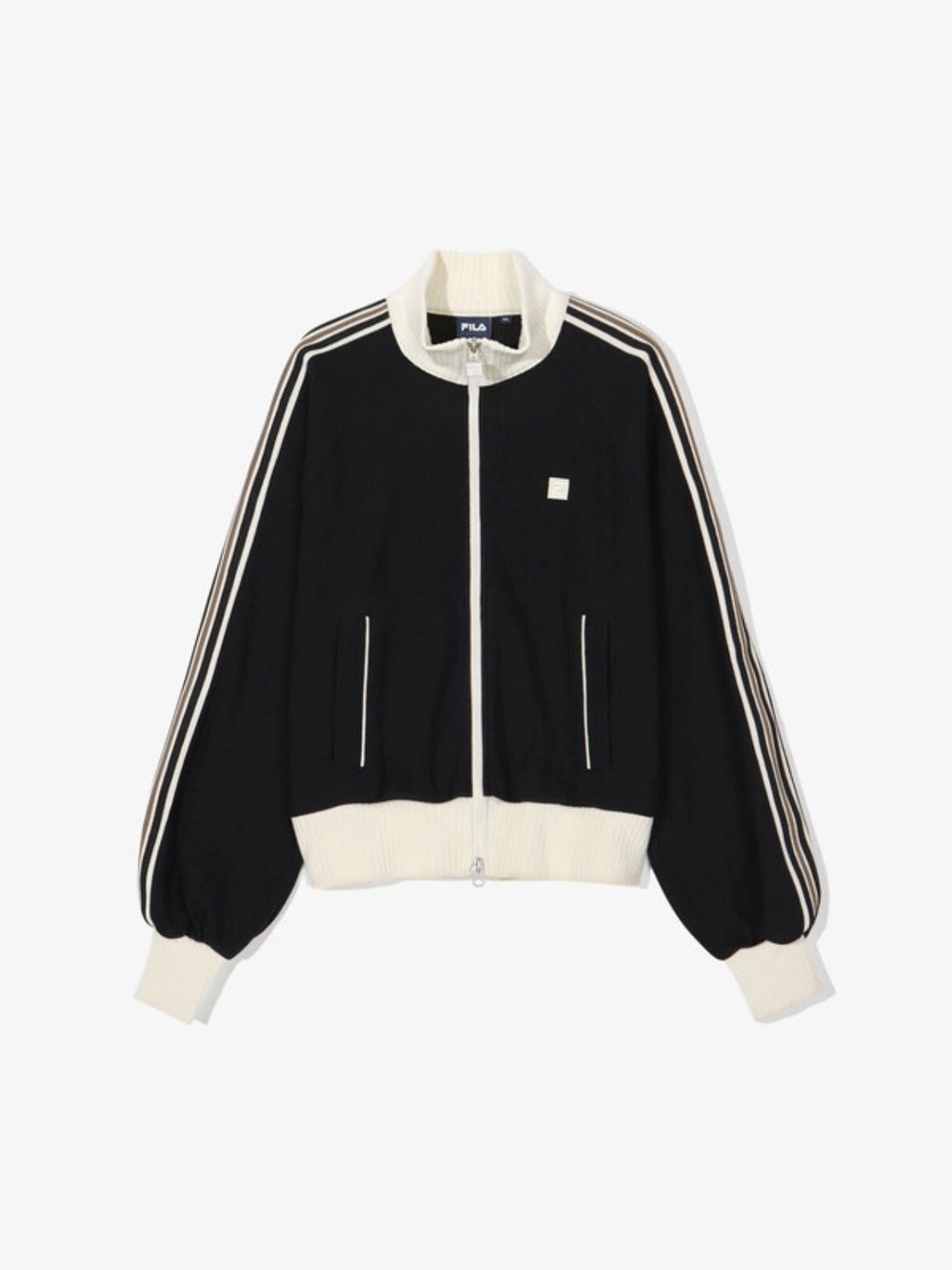 TXT秀彬NB衛衣台灣買得到！韓星「同款運動服」懶人包！韓韶禧FILA外套韓妞都買了！-11