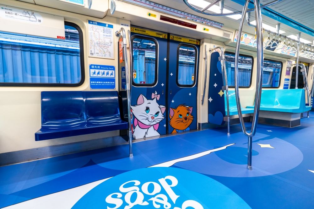 巨大「魯斯佛」現身大安森林公園！超Q迪士尼「貓狗主題裝置」必打卡、瑪麗貓聯名北捷列車同步登場！-6