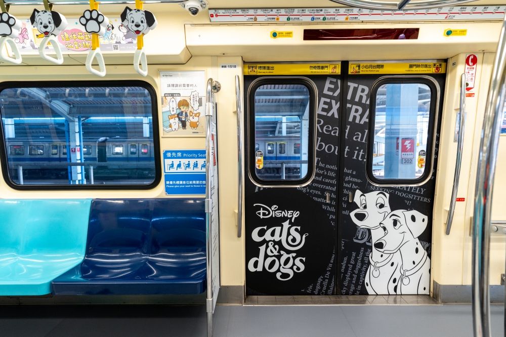 巨大「魯斯佛」現身大安森林公園！超Q迪士尼「貓狗主題裝置」必打卡、瑪麗貓聯名北捷列車同步登場！-2