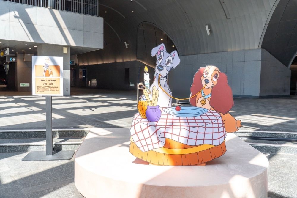巨大「魯斯佛」現身大安森林公園！超Q迪士尼「貓狗主題裝置」必打卡、瑪麗貓聯名北捷列車同步登場！-17