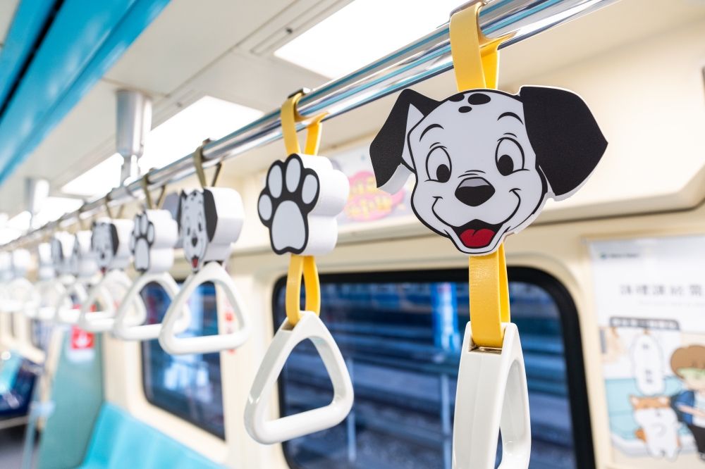 巨大「魯斯佛」現身大安森林公園！超Q迪士尼「貓狗主題裝置」必打卡、瑪麗貓聯名北捷列車同步登場！-3