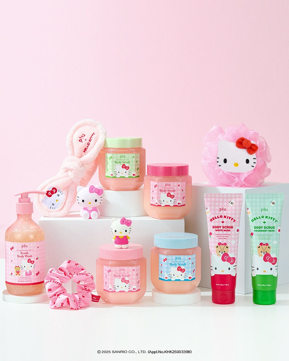 韓女搶著收藏！韓國國民香氛磨砂膏聯名Hello Kitty，沐浴球、髮帶周邊萌翻天，OLIVE YOUNG上市秒賣爆！-2